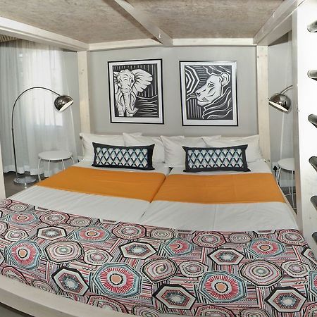 オカウクエジョ Gondwana Etosha Safari Campヴィラ エクステリア 写真